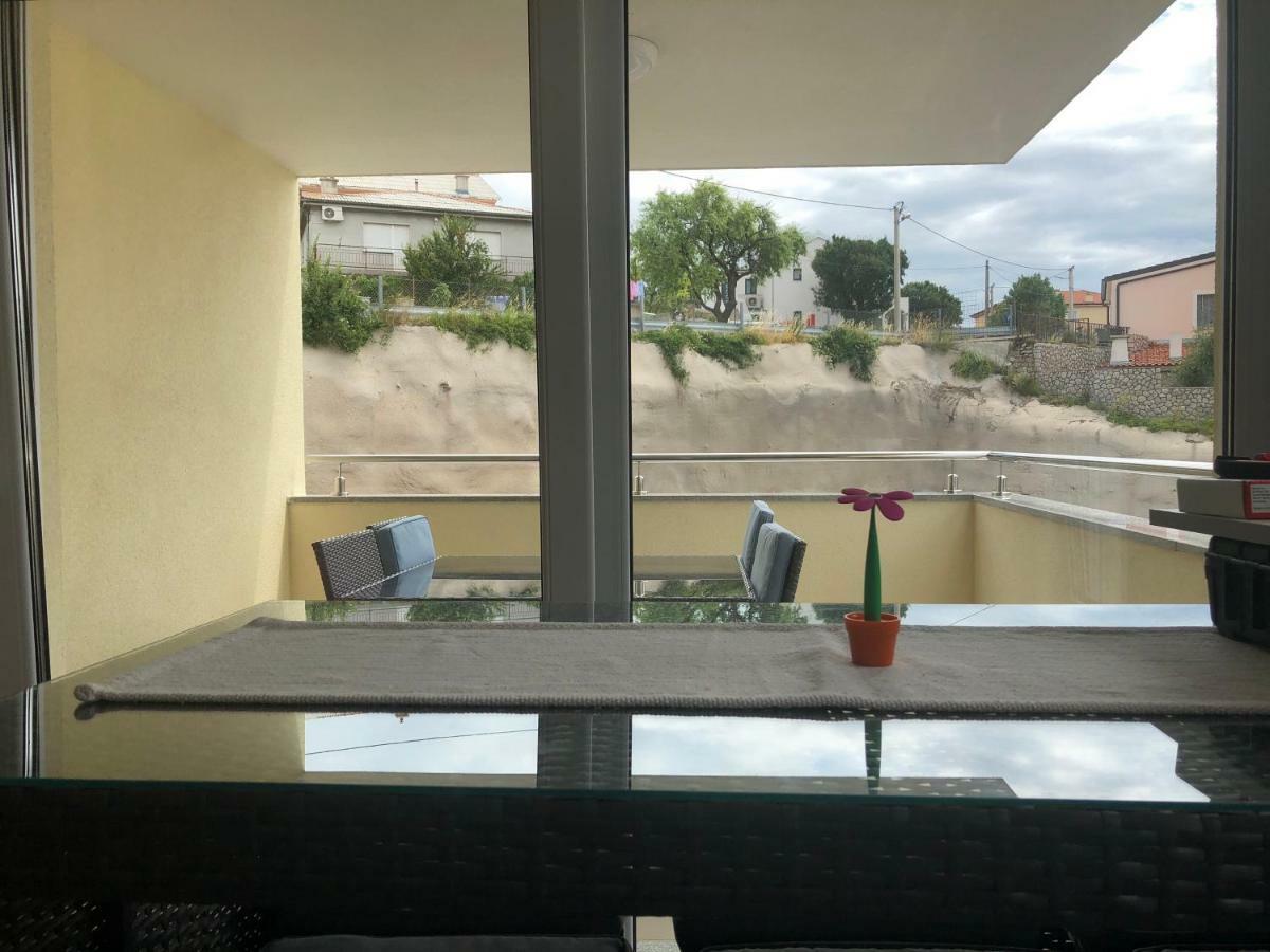 Apartment Zeljkica - Villa Sunce Senj  Luaran gambar